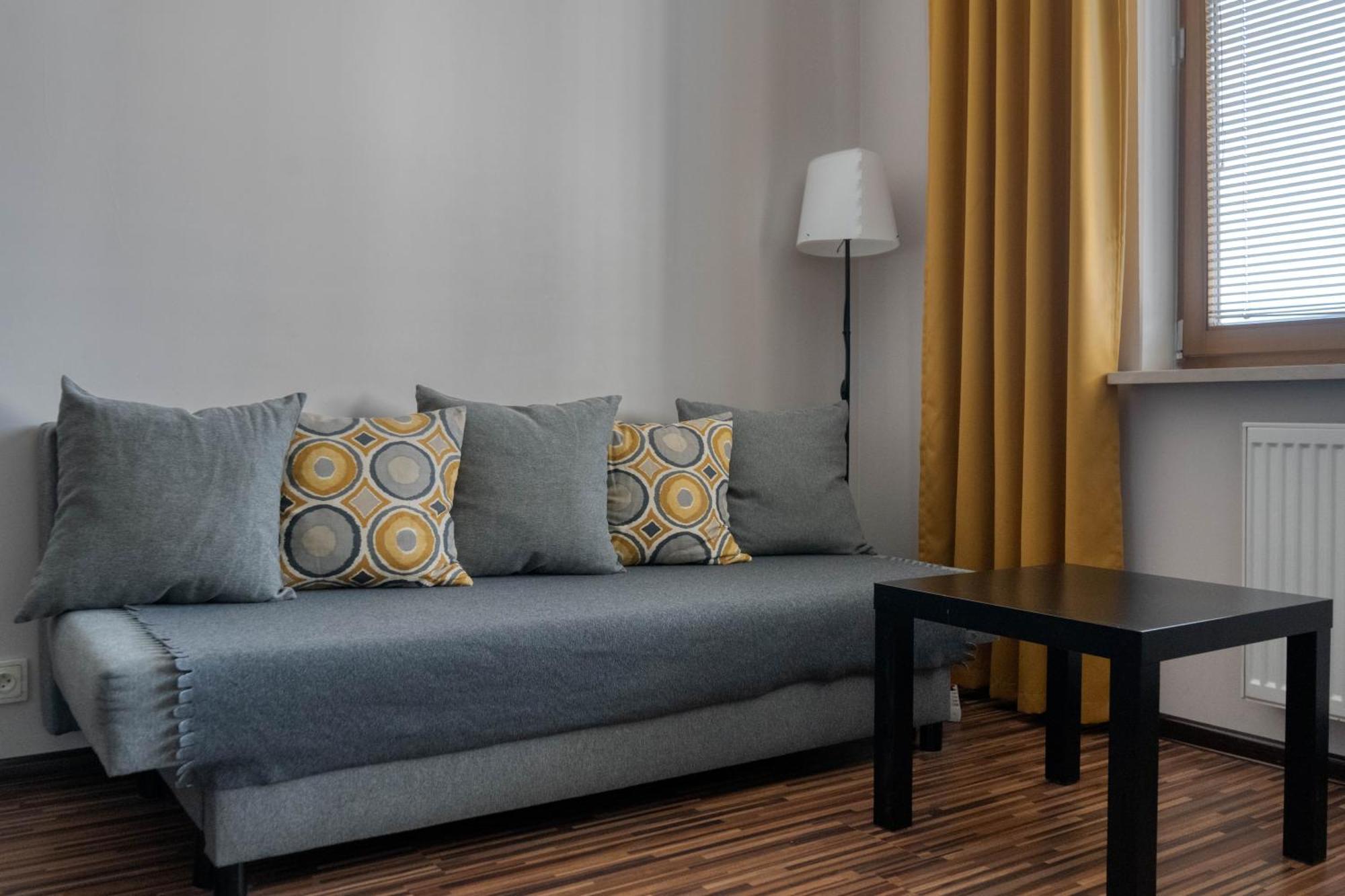 Airport Residence Amber Warschau Exterior foto