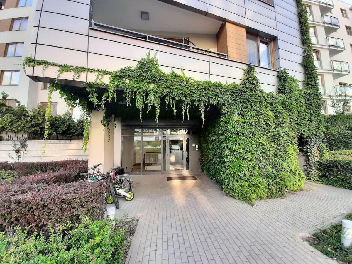 Airport Residence Amber Warschau Exterior foto